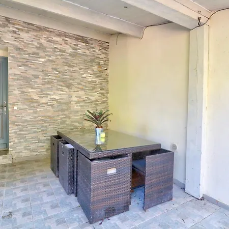 Villa Spacious With Pool - Peaceful In Sud Luberon Manosque